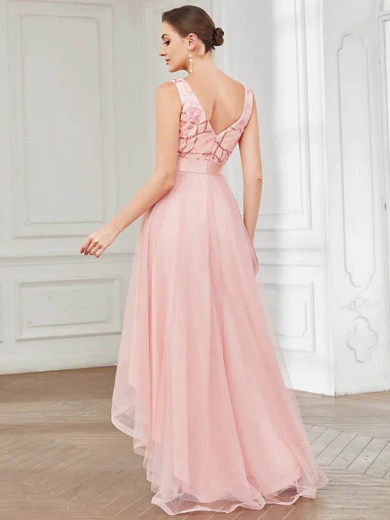 High-Low Pink Tulle Prom Dress – V-Neck Gown with Sequin Appliques for Formal Events - Biamonde