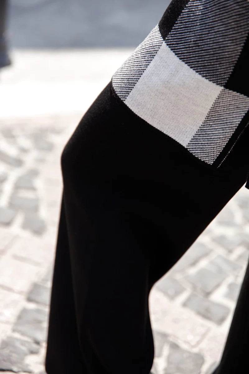 Morgan Black Checkered Set – Bold Two-Piece Knit with Classic Contrast Pattern - Biamonde