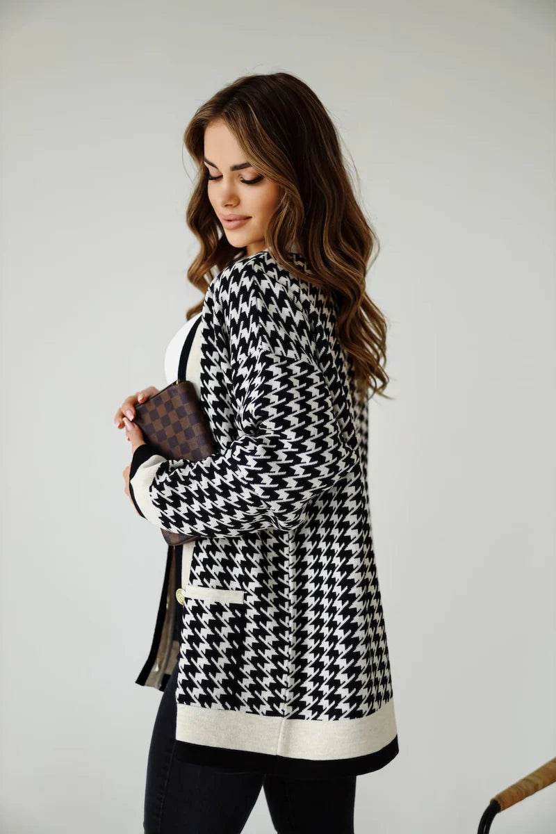 Sofia Checkered Cardigan – Timeless Black & Beige Knit for Effortless Layering - Biamonde