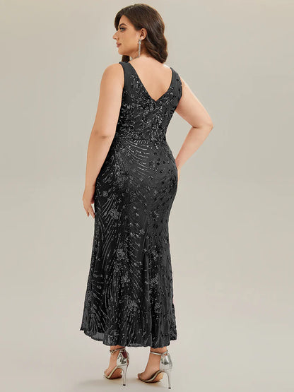 Black Strapless deep V-neck fishtail maxi evening dress with high-stretch fabric for comfort