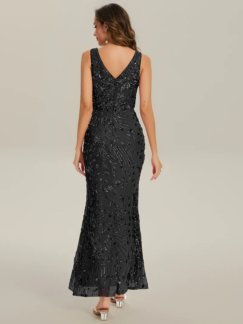 Black Strapless deep V-neck fishtail maxi evening dress with high-stretch fabric for comfort