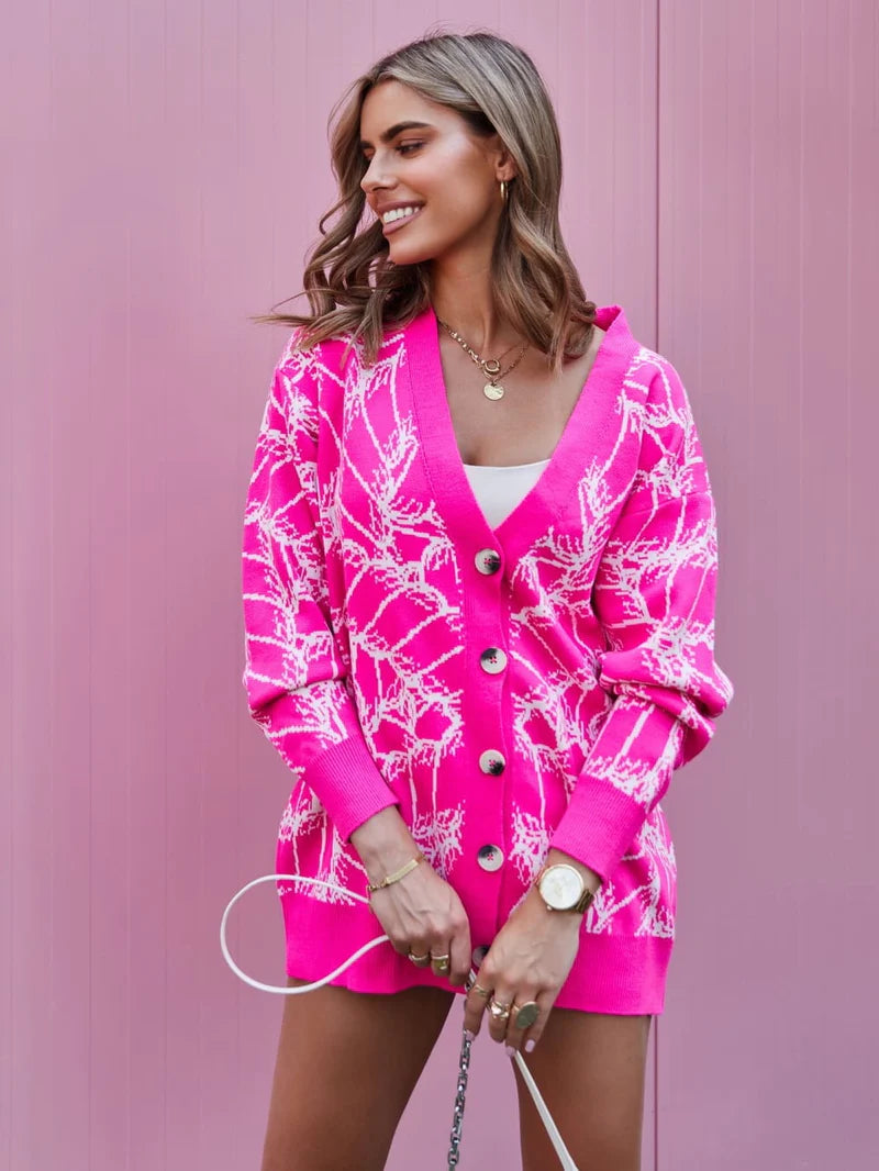 Nestillo pink cardigan, soft and feminine knit for everyday elegance
