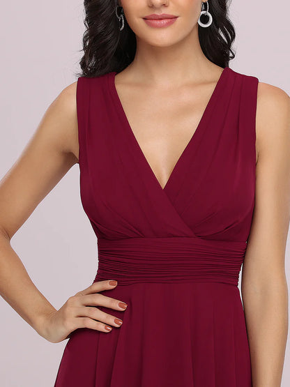 Sleeveless mini chiffon bridesmaid burgundy dress with V-neckline – elegant and lightweight
