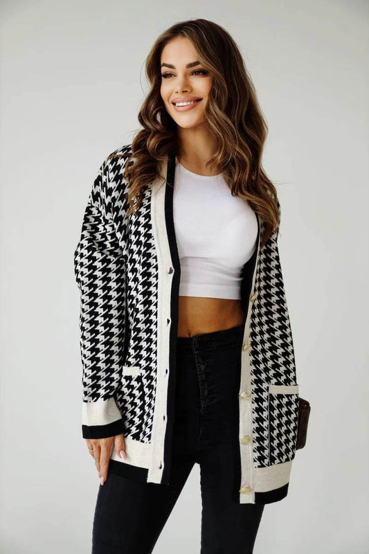 Sofia Checkered Cardigan – Timeless Black & Beige Knit for Effortless Layering - Biamonde